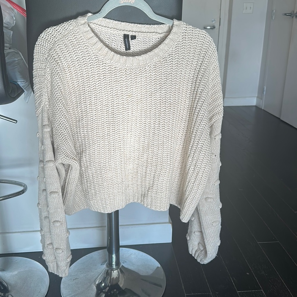 Oversized cropped sweater